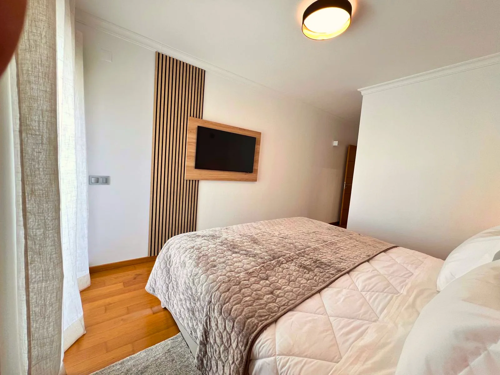 Timeless Beach IV — interior 22